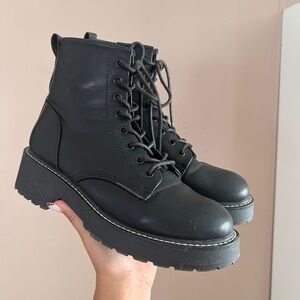 Madden Girl Womens Size 8.5 Carra Combat Black Boots